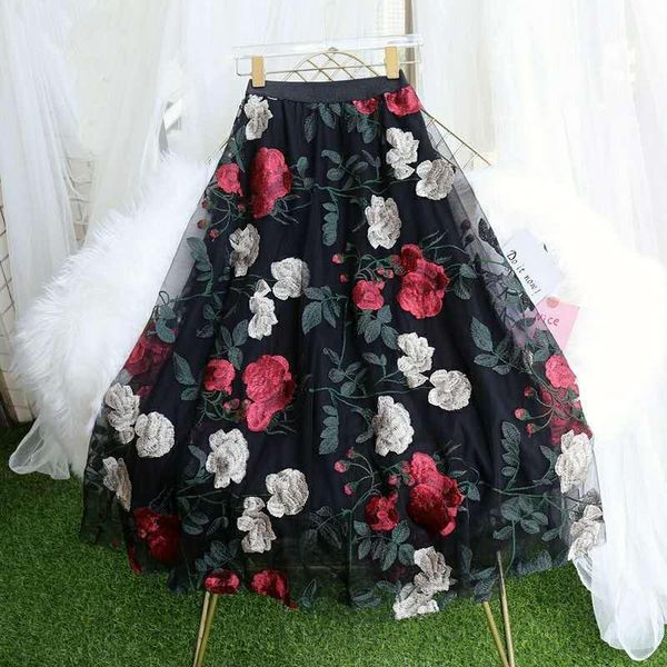 skirts elastic high waist double-layer mesh embroidery flower ankle-length autumn and winter thin women's lace, Black
skirts elastic high waist double-layer mesh embroidery flower ankle-length autumn and winter thin women's lace, Black