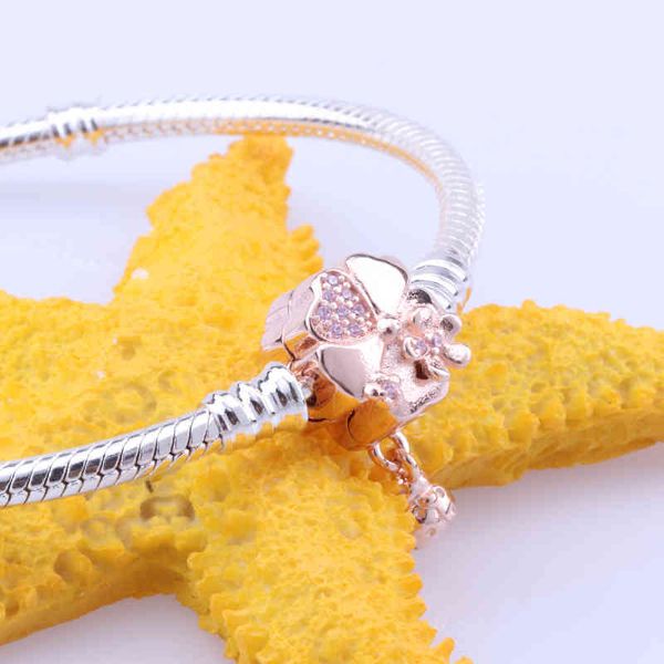 selling pandora2022 ins new white copper flower rose gold bracelet pan family white copper silver plated flower open snake bone chain ladybu, Gray
selling pandora2022 ins new white copper flower rose gold bracelet pan family white copper silver plated flower open snake bone chain ladybu, Gray