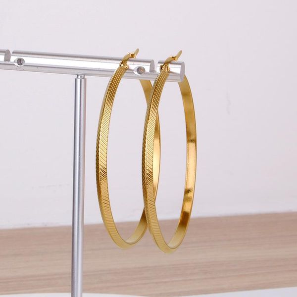 hoop & huggie stainless steel big earring for women gold color 50mm twill circle round ladies hoops ear jewelry 2021 e0192, Golden;silver
hoop & huggie stainless steel big earring for women gold color 50mm twill circle round ladies hoops ear jewelry 2021 e0192, Golden;silver