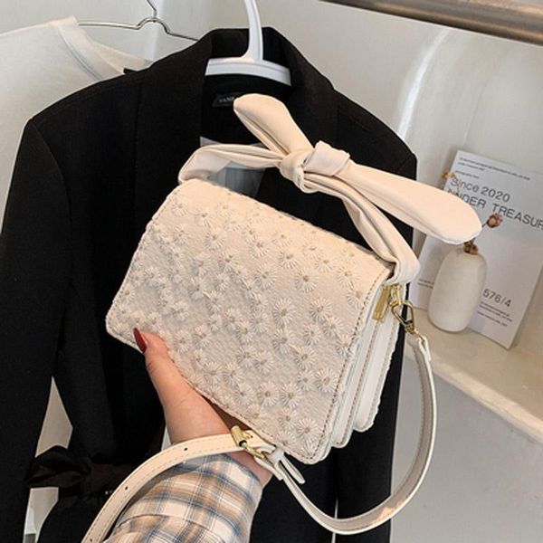 summer simple bag 2021 trendy fashion messenger female all-match portable small square shoulder bags
summer simple bag 2021 trendy fashion messenger female all-match portable small square shoulder bags