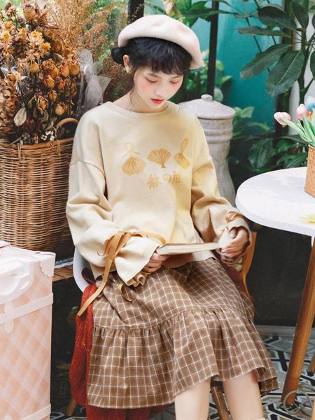 women's sweaters princess sweet lolita sweater original autumn and winter loose pullover long sleeve japanese knitting woman byj186, White;black
women's sweaters princess sweet lolita sweater original autumn and winter loose pullover long sleeve japanese knitting woman byj186, White;black