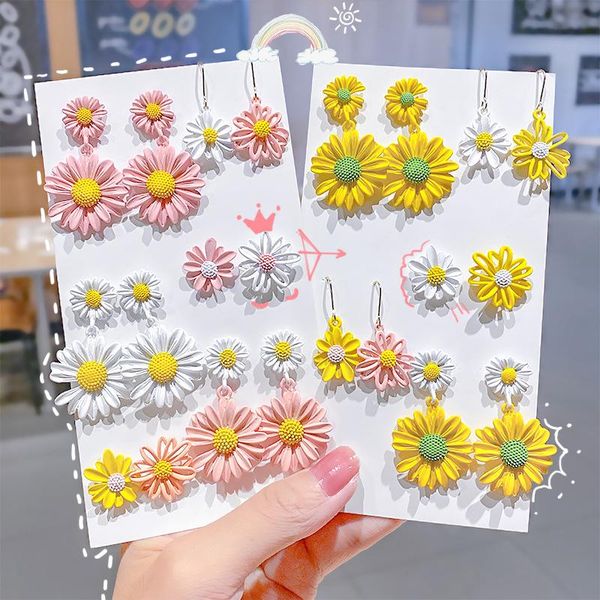 stud 2021 women girls cute metal colorful little daisy earrings for sweet fashion hair accessories, Golden;silver
stud 2021 women girls cute metal colorful little daisy earrings for sweet fashion hair accessories, Golden;silver