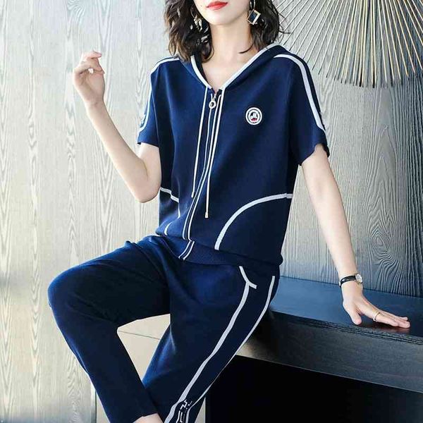 short sleeve ice silk knitwear leisure sports women's summer 2021 fashion two piece suit, Black
short sleeve ice silk knitwear leisure sports women's summer 2021 fashion two piece suit, Black