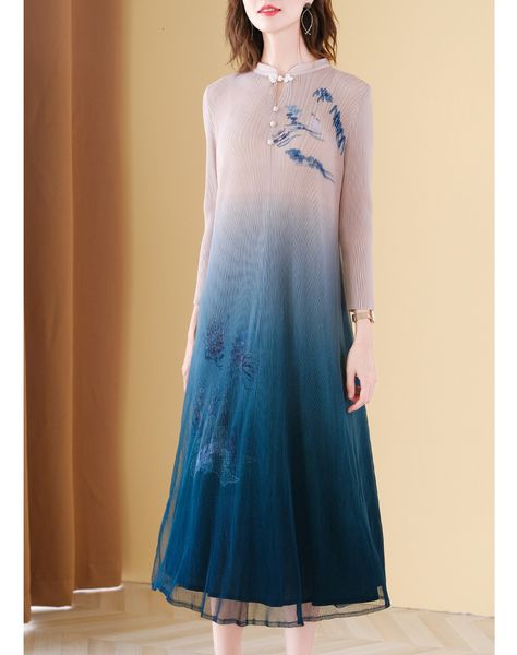 dress fashion fold nine points sleeve chinese style retro printing sequined net yarn, Black;gray
dress fashion fold nine points sleeve chinese style retro printing sequined net yarn, Black;gray