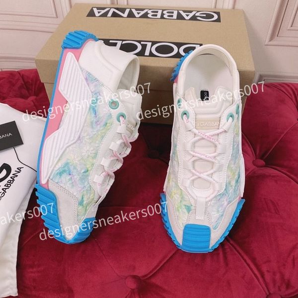 2021 triple s fashion clear sole bottom boots paris 17fw mens designer sneakers vintage dad platform women luxury casual shoes sports traine, Black
2021 triple s fashion clear sole bottom boots paris 17fw mens designer sneakers vintage dad platform women luxury casual shoes sports traine, Black