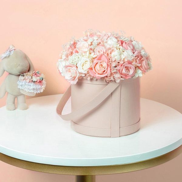 gift wrap creative flower packaging box round candy chocolate boxes valentine's day wedding party favor leather handheld
gift wrap creative flower packaging box round candy chocolate boxes valentine's day wedding party favor leather handheld