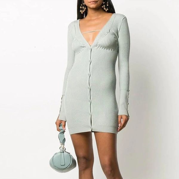 runway dresses european and american catwalk high-quality adjustable drawstring v-neck stretch knitted dress 3x94, Black
runway dresses european and american catwalk high-quality adjustable drawstring v-neck stretch knitted dress 3x94, Black