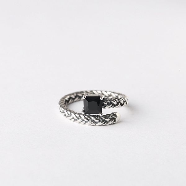 delicate ring japanese and korean s925 silver shaped black zircon personalized chaoren
delicate ring japanese and korean s925 silver shaped black zircon personalized chaoren