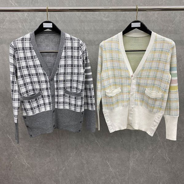 early autumn 2020 new british style tb color bar stripe check slim fit wool knitted v-neck cardigan women's top, White
early autumn 2020 new british style tb color bar stripe check slim fit wool knitted v-neck cardigan women's top, White