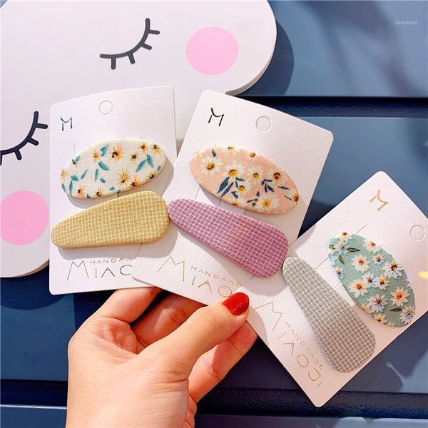 2pcs/set children floral hair pins girls oval clips fashion plaid hairpins kids geometric accessories t06561
2pcs/set children floral hair pins girls oval clips fashion plaid hairpins kids geometric accessories t06561