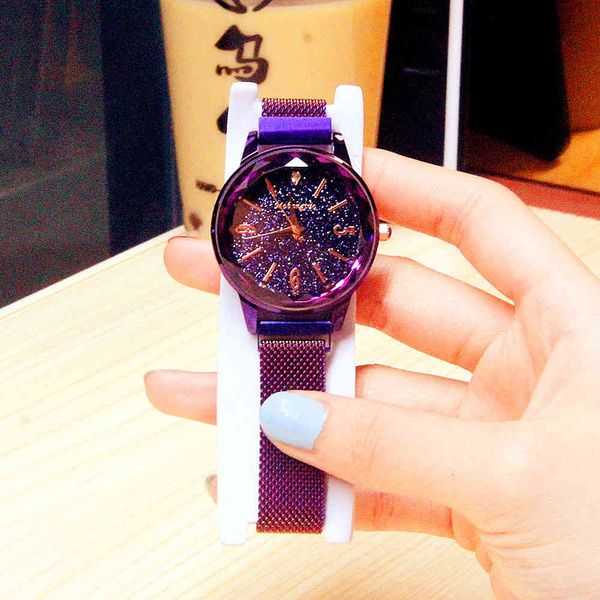 watch fashionable women's star face suction tape quartz waterproof trendy, Slivery;brown
watch fashionable women's star face suction tape quartz waterproof trendy, Slivery;brown
