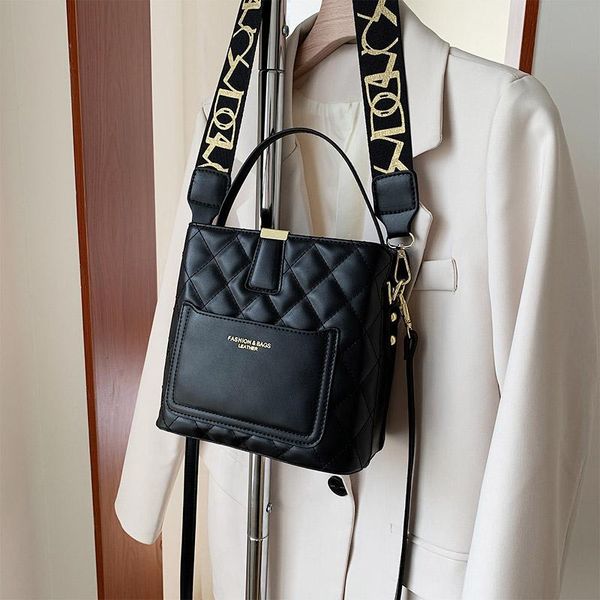 vintage pu leather bucket bags for women 2021 fashion crossbody shoulder hand female luxury handbags and purses
vintage pu leather bucket bags for women 2021 fashion crossbody shoulder hand female luxury handbags and purses