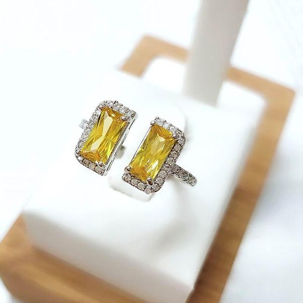 korean square champagne zircon open rings for women 2021 chic jewelry delicate simple ring adjustable bijoux wholesale cluster, Golden;silver
korean square champagne zircon open rings for women 2021 chic jewelry delicate simple ring adjustable bijoux wholesale cluster, Golden;silver
