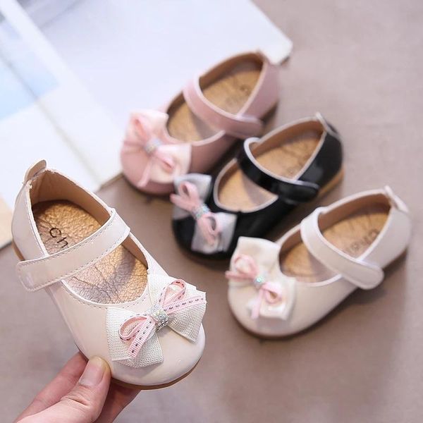 comfortable girls' leather shoes 2021 fashion children' single autumn princess baby soft bottom bow sho flat, Black;grey
comfortable girls' leather shoes 2021 fashion children' single autumn princess baby soft bottom bow sho flat, Black;grey