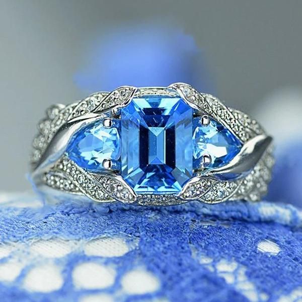 exquisite silver plated water blue stone finger ring micro paved rhinestone rings for women wedding party jewelry gift g5m878 cluster, Golden;silver
exquisite silver plated water blue stone finger ring micro paved rhinestone rings for women wedding party jewelry gift g5m878 cluster, Golden;silver