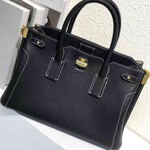 designer bagsleather handbag commuter ladies 30cm high-capacity first layer cowhide practical all-match messenger business fashion casuallux
designer bagsleather handbag commuter ladies 30cm high-capacity first layer cowhide practical all-match messenger business fashion casuallux
