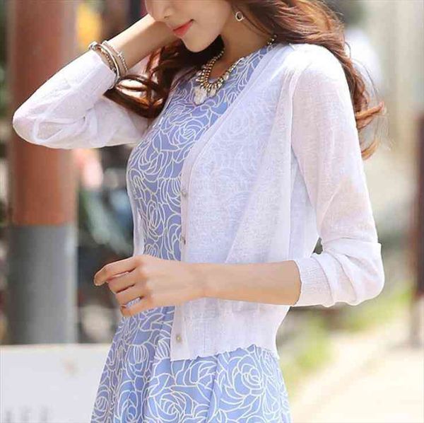 4xl summer women v-neck knitted casual ice silk short sweaters cardigans lady knitting outwear for female, White;black
4xl summer women v-neck knitted casual ice silk short sweaters cardigans lady knitting outwear for female, White;black