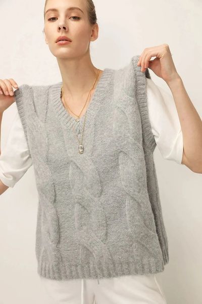 autumn spring sleeveless sweater vest women elegant korean style casual loose women's pullovers female jumpers clothing 210521, White;black
autumn spring sleeveless sweater vest women elegant korean style casual loose women's pullovers female jumpers clothing 210521, White;black