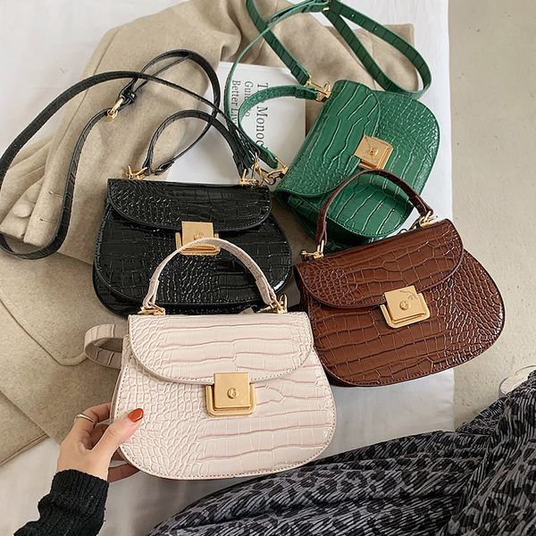 2021 new trend foreign style c-rocodile single shoulder buckle leisure fashion stone cross saddle women's bag
2021 new trend foreign style c-rocodile single shoulder buckle leisure fashion stone cross saddle women's bag