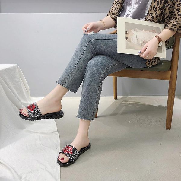 fashion summer rhinestone sequin decoration women lovely lips beach slippers platform thick soled sandals shoes flip flops, Black
fashion summer rhinestone sequin decoration women lovely lips beach slippers platform thick soled sandals shoes flip flops, Black