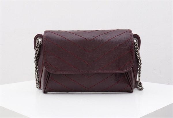 crossbody bag travel bag clutch fashion hardware envelope flap letter embroidery women postman retro messenger canvas 28-16-9cm
crossbody bag travel bag clutch fashion hardware envelope flap letter embroidery women postman retro messenger canvas 28-16-9cm