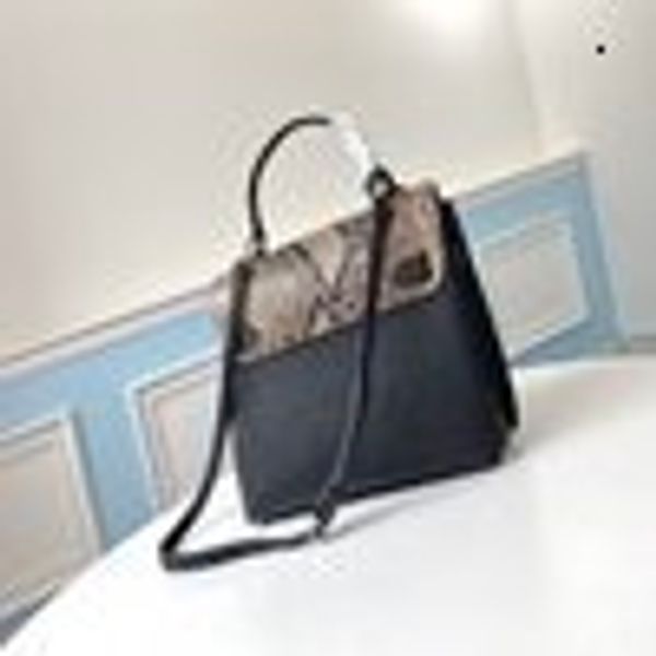 libobo6_1 8u9c m97009 backpacks handbags iconic handles shoulder bags totes cross body bag clutches evening oxidized leather business, Red;black
libobo6_1 8u9c m97009 backpacks handbags iconic handles shoulder bags totes cross body bag clutches evening oxidized leather business, Red;black