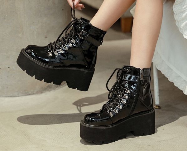 2021 designer boots boot ankle women martinboots pu leather chunky heel rubber water proof increase non slip keep warm thicken short plush d, Black
2021 designer boots boot ankle women martinboots pu leather chunky heel rubber water proof increase non slip keep warm thicken short plush d, Black