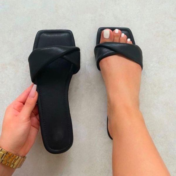 slippers 2021 summer style fashion casual solid color square head open toe flat bottom outdoor large size female, Black
slippers 2021 summer style fashion casual solid color square head open toe flat bottom outdoor large size female, Black