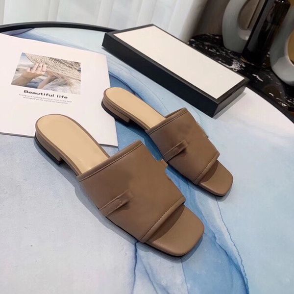2021 luxury fashion designer slipper flat slippers with summer outdoor floor slide wedge sandals lady letters cowboy classic women beach sho, Black
2021 luxury fashion designer slipper flat slippers with summer outdoor floor slide wedge sandals lady letters cowboy classic women beach sho, Black