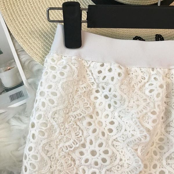 skirts summer 2021 lace spring white skirt women korean elegant black ruffle long womens clothes a line jupe femme j5244
skirts summer 2021 lace spring white skirt women korean elegant black ruffle long womens clothes a line jupe femme j5244