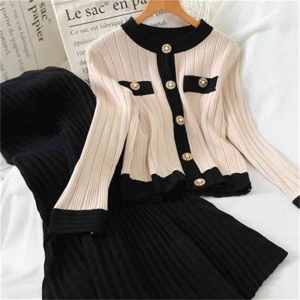 fashion small fragrance knit 2 pcs women set o neck contrast color single breast cardigans + high waist hip pit skirt 210416, White
fashion small fragrance knit 2 pcs women set o neck contrast color single breast cardigans + high waist hip pit skirt 210416, White