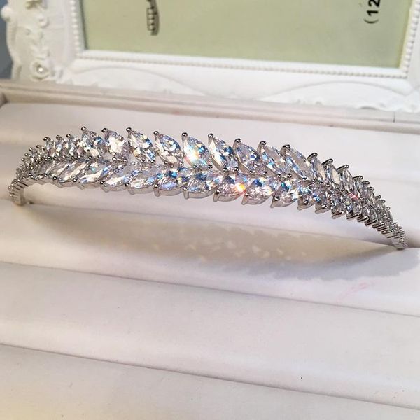 hair clips & barrettes wedding bridal bridesmaid leaf cubic zirconia girls white plated zircon tiara crown / headband for prom, Golden;silver
hair clips & barrettes wedding bridal bridesmaid leaf cubic zirconia girls white plated zircon tiara crown / headband for prom, Golden;silver