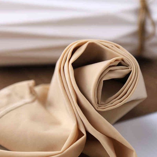 silk stockings socks steel women's thin pantyhose spring anti hook skin color light leg artifact and autumn stepping foot flesh, Black;white
silk stockings socks steel women's thin pantyhose spring anti hook skin color light leg artifact and autumn stepping foot flesh, Black;white