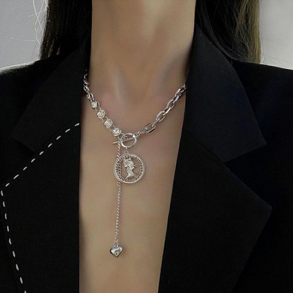 pendant necklaces retro european and american style like love ot inlaid flashing diamond necklace female niche titanium steel clavicle chain, Silver
pendant necklaces retro european and american style like love ot inlaid flashing diamond necklace female niche titanium steel clavicle chain, Silver
