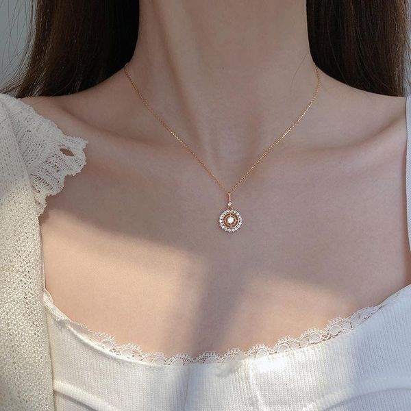 chains 925 sier nelace, flower and sun shaped woman, simple clavicle chain, temperament, jewelry, christmas gifts, Silver
chains 925 sier nelace, flower and sun shaped woman, simple clavicle chain, temperament, jewelry, christmas gifts, Silver