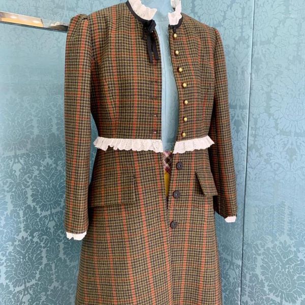 women's wool & blends french style small fragrance winter houndstooth woolen coat women slim lace stitching long, Black
women's wool & blends french style small fragrance winter houndstooth woolen coat women slim lace stitching long, Black