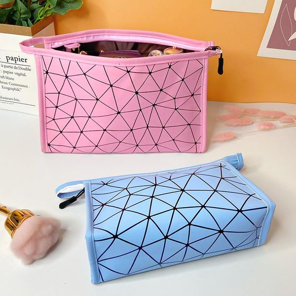 cosmetic bags & cases 2021 geometric diamond lattice portable travel waterproof wash storage pu frosted bag
cosmetic bags & cases 2021 geometric diamond lattice portable travel waterproof wash storage pu frosted bag