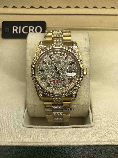 watch, master design, sapphire mirror, diamond-encrusted strap, automatic dual calendar, mechanical movement, new models are on the market., Slivery;brown
watch, master design, sapphire mirror, diamond-encrusted strap, automatic dual calendar, mechanical movement, new models are on the market., Slivery;brown
