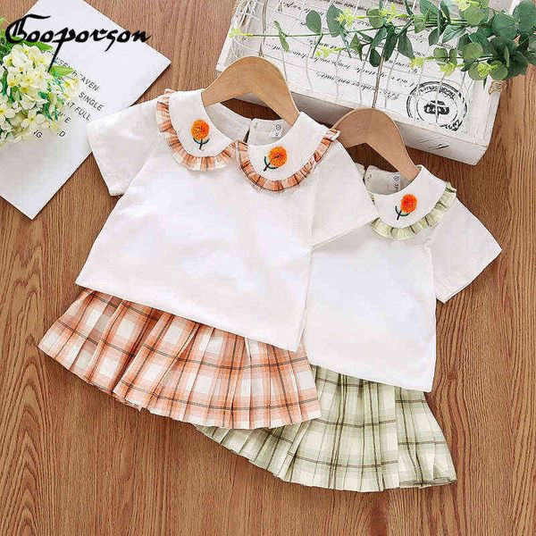 gooporson summer fashion little girls clothing set flower clothes embroidery collar plaid pleated skirt cute kids outfits g220310, White
gooporson summer fashion little girls clothing set flower clothes embroidery collar plaid pleated skirt cute kids outfits g220310, White