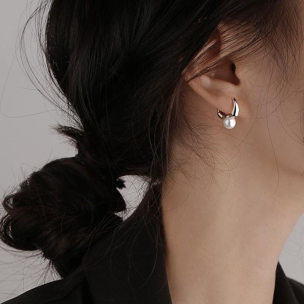 hoop & huggie pearl silver stud earrings fashion jewelry 2021 trends 925 original gold female accessories for women, Golden;silver
hoop & huggie pearl silver stud earrings fashion jewelry 2021 trends 925 original gold female accessories for women, Golden;silver
