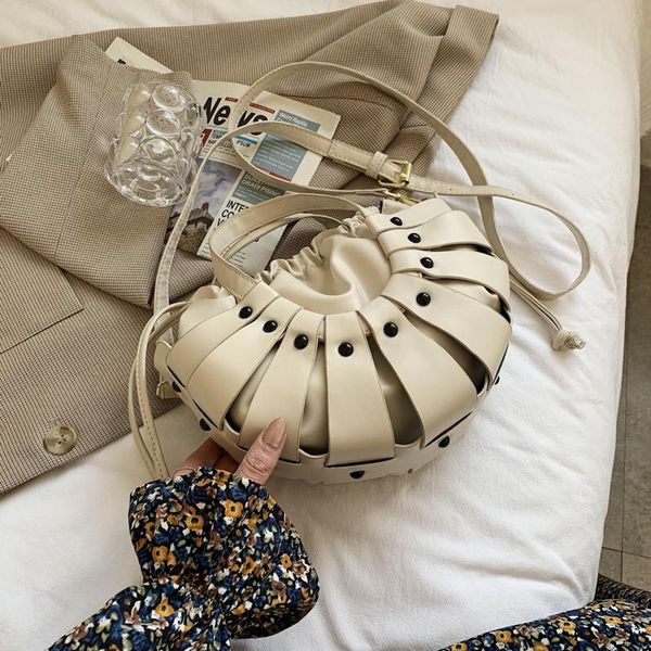 evening bags semicircle design pu leather flower basket crossbody shoulder for women 2021 spring handbags and purses
evening bags semicircle design pu leather flower basket crossbody shoulder for women 2021 spring handbags and purses