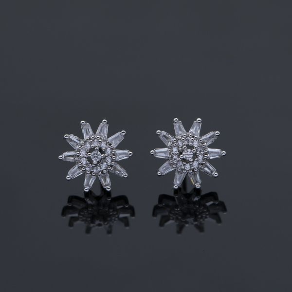 dangle earrings sunflower zircon 2021 fashion simple cold wind silver needle women's small high sense
dangle earrings sunflower zircon 2021 fashion simple cold wind silver needle women's small high sense