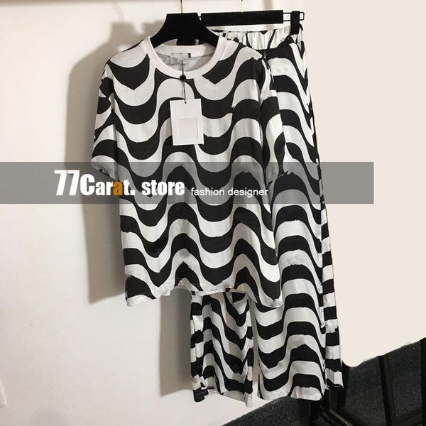 women's two piece pants luxury designer fashion wave print 2 outfits for women loose wide legs and short sleeve sets woman clothes, White
women's two piece pants luxury designer fashion wave print 2 outfits for women loose wide legs and short sleeve sets woman clothes, White