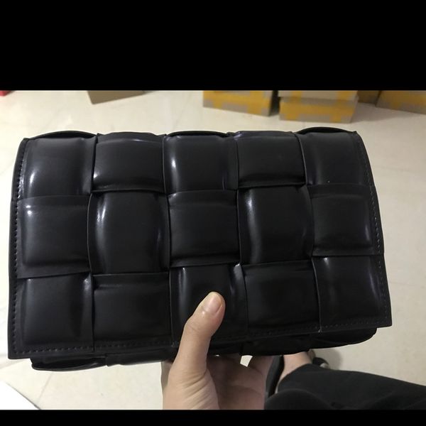 handbag designer luggage women s messenger crossbody-bag leisure temperament pleated plaid woven cow leather pillow bag
handbag designer luggage women s messenger crossbody-bag leisure temperament pleated plaid woven cow leather pillow bag