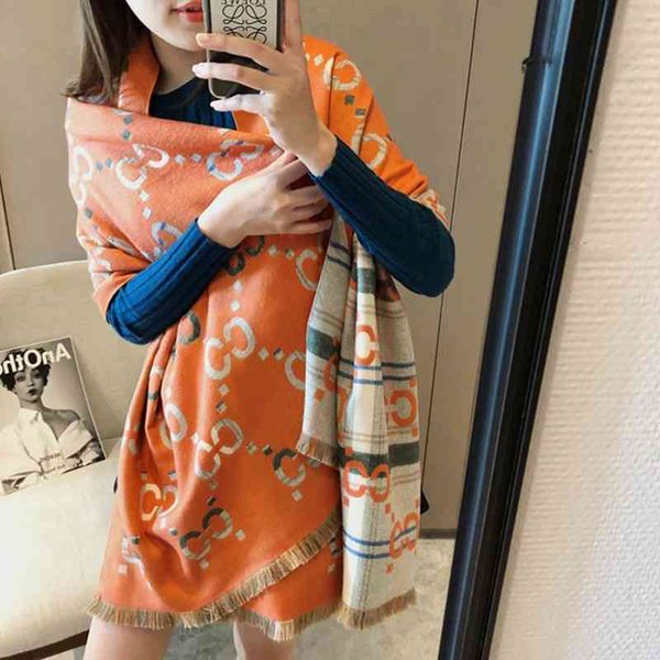 the new design imitation cashmere scarf women's autumn and winter new warm thickened color strip letter versatile fashion shawl bib, Blue;gray
the new design imitation cashmere scarf women's autumn and winter new warm thickened color strip letter versatile fashion shawl bib, Blue;gray