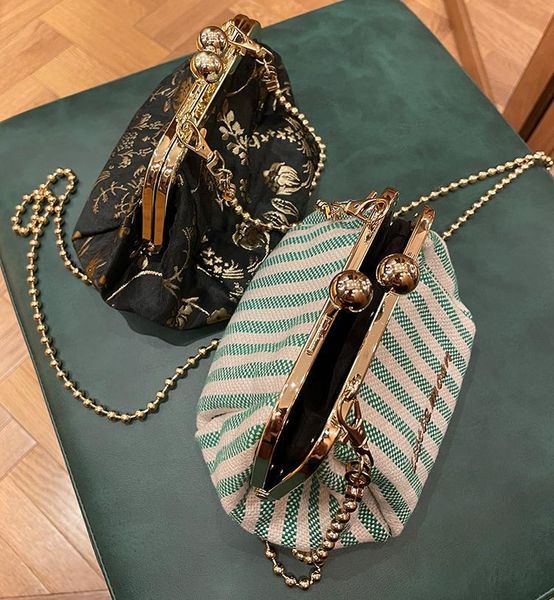 evening bags women retro shoulder messenger bag clutch female striped gold luxury ladies little handbags green
evening bags women retro shoulder messenger bag clutch female striped gold luxury ladies little handbags green