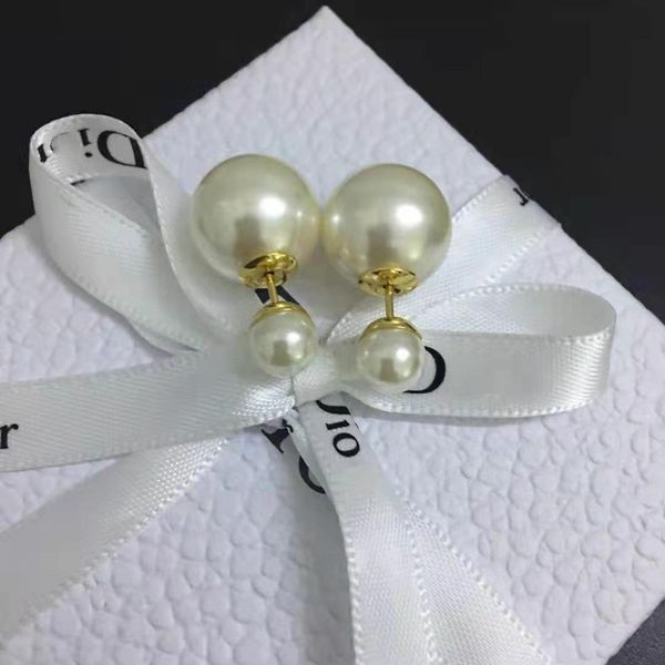 70% off outlet online big and small pearl earrings with double-sided leaves, beizhu silver needle, family letter, petal back hanging earring
70% off outlet online big and small pearl earrings with double-sided leaves, beizhu silver needle, family letter, petal back hanging earring