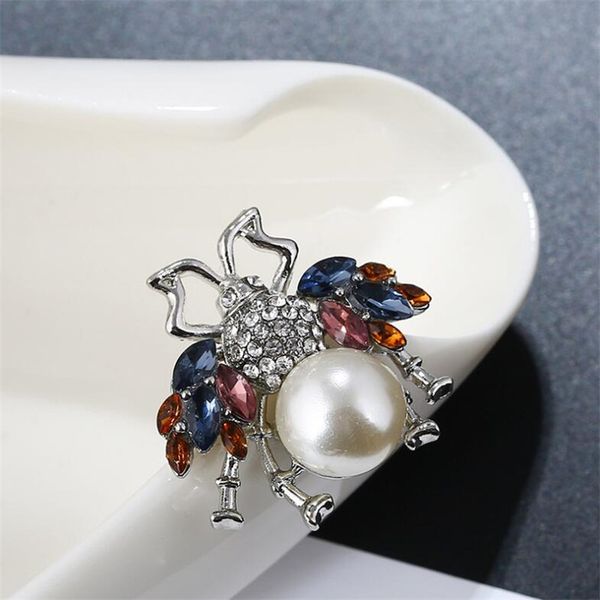classic bee crystal female pins personality animal adjustable women brooches outdoor street style chest pin jewelrry, Gray
classic bee crystal female pins personality animal adjustable women brooches outdoor street style chest pin jewelrry, Gray