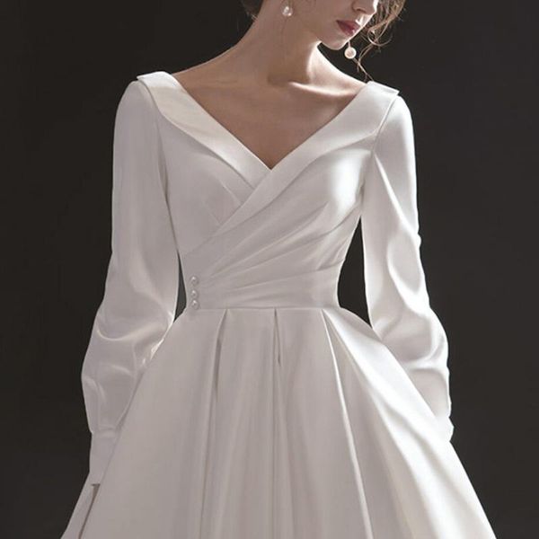 casual dresses high-end white elegant mature long princess party women runway designer v-neck sleeve draped ball dress female 2021, Black;gray
casual dresses high-end white elegant mature long princess party women runway designer v-neck sleeve draped ball dress female 2021, Black;gray