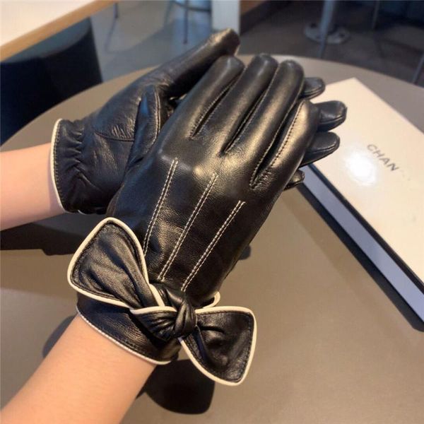 women ' leather gloves autumn and winter warm touch screen cold-proof windproof waterproof cycling outdoor cute cotton -padded five fi, Blue;gray
women ' leather gloves autumn and winter warm touch screen cold-proof windproof waterproof cycling outdoor cute cotton -padded five fi, Blue;gray